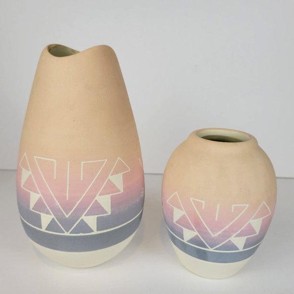Vtg Native American Pottery Vases Set of Two Signed Sioux Jar Southwestern - Picture 1 of 11